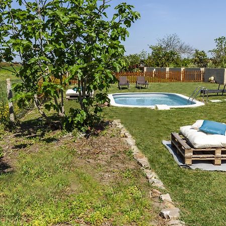 Bloomoon House Hotel Bunheiro Bagian luar foto