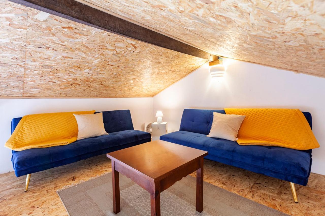 Bloomoon House Hotel Bunheiro Bagian luar foto