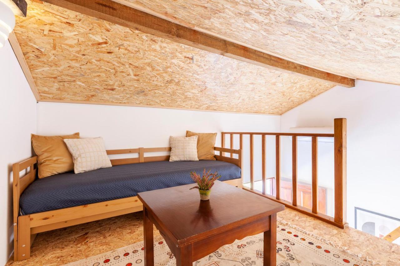 Bloomoon House Hotel Bunheiro Bagian luar foto